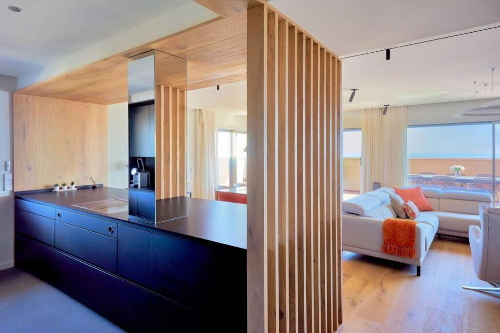 D&R Penthouse On The Beach Apartment Malaga Exterior photo
